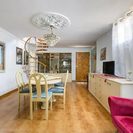 Villa Gary
