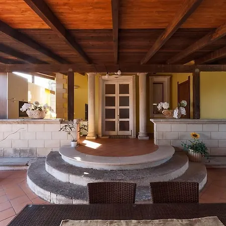 Villa Gary